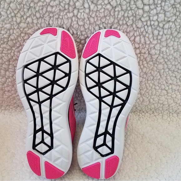 Nike running shoes - Picture 4 of 8